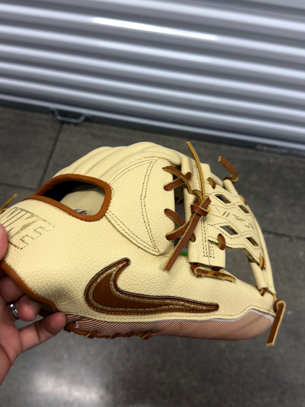 Nike Vapor Baseball Fielding Glove 12” RHT | Brand New w/ Tags